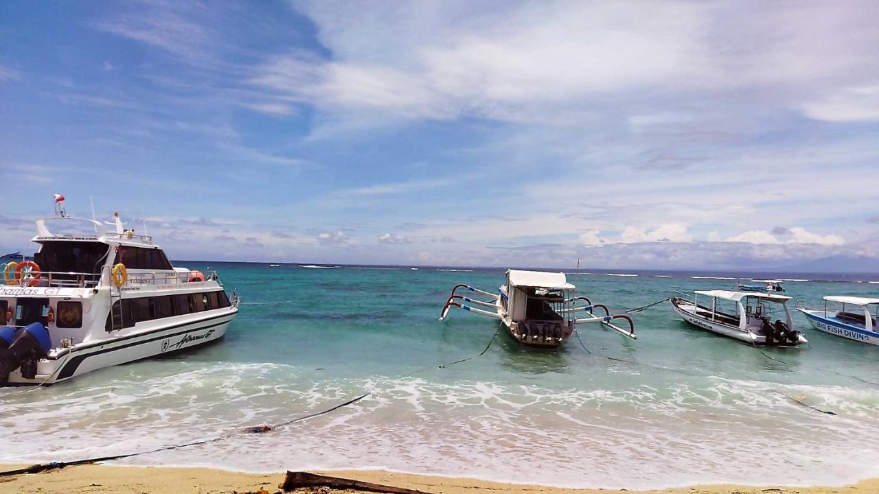 Pantai Bungalow Lembongan Island Exterior photo