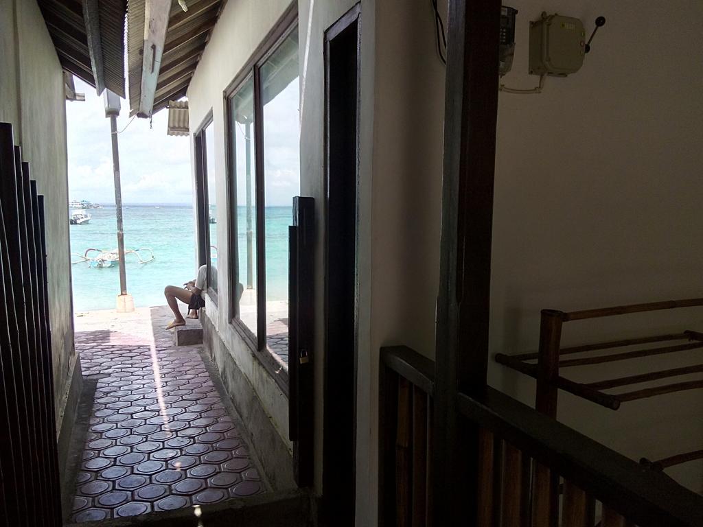 Pantai Bungalow Lembongan Island Exterior photo